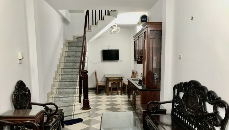 Cho thuê nhà Ngõ 26 Đường Trần Thái Tông Phường Dịch Vọng Hậu Quận Cầu Giấy Hà Nội